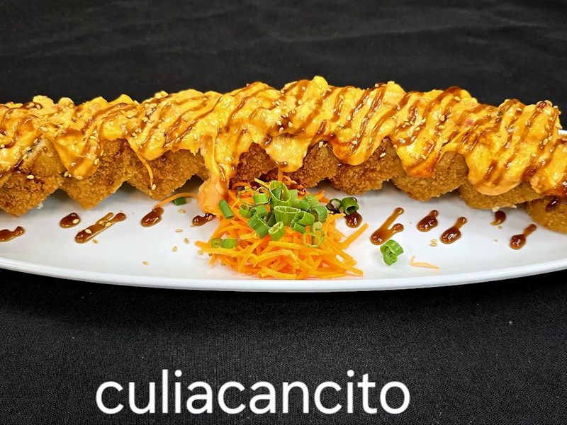 Sushi Culiacán & Mariscos food